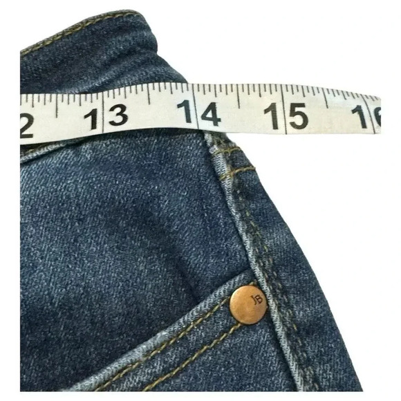 Judy Blue‎ Women's Relaxed Fit Jeans Size 27 Medium Wash Mid-Rise Comfortable - Picture 4 of 7